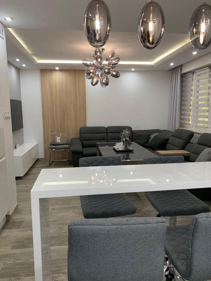 Prestige Line Apartament Daire Legnica Dış mekan fotoğraf