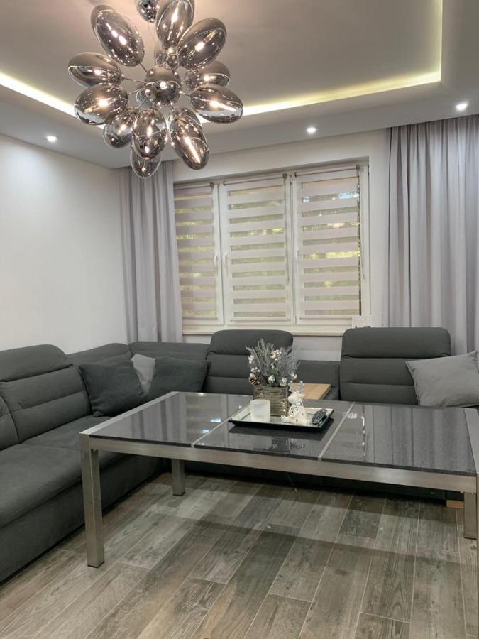 Prestige Line Apartament Daire Legnica Dış mekan fotoğraf